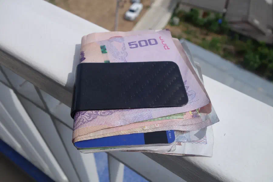 KOOLSTOF Carbon Fiber Money Clip Review